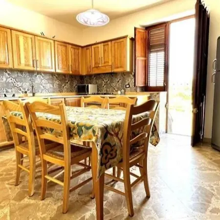 Apartament Location In Terrasini